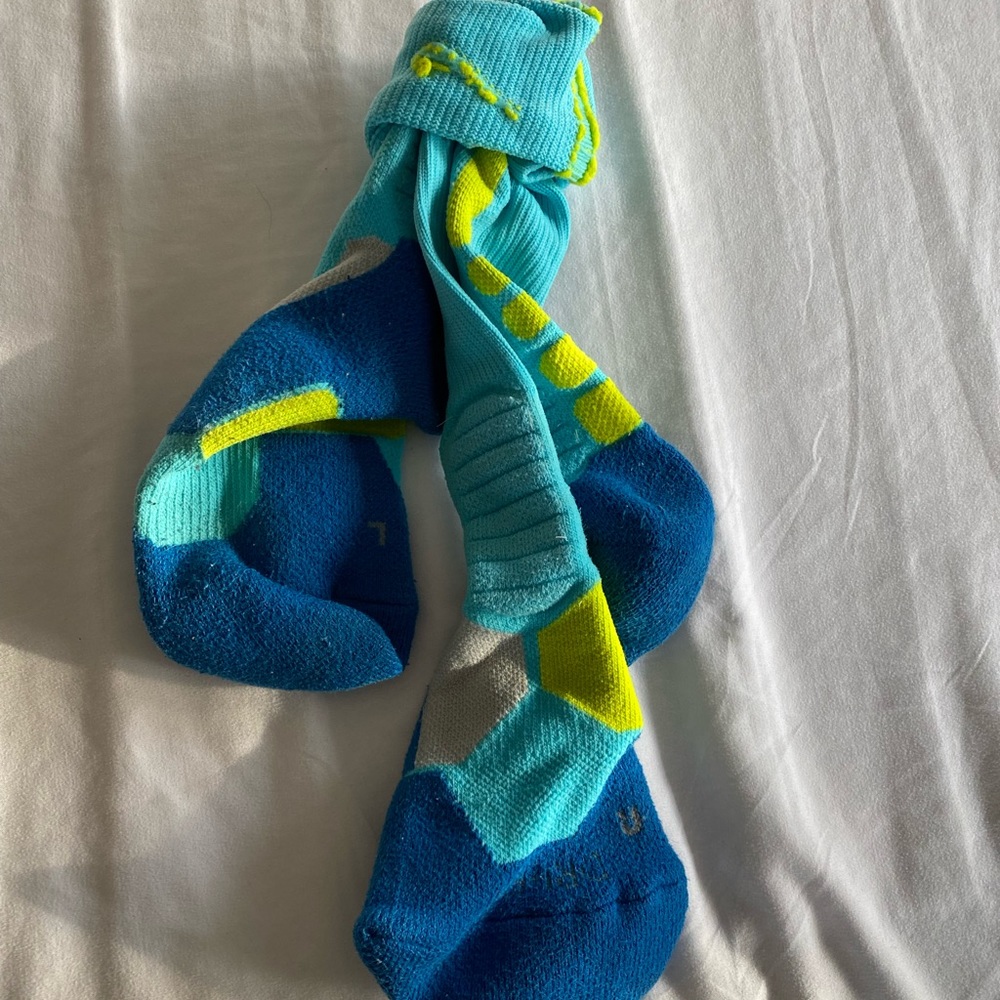🌟NIKE ELITE SOCKS WOMENS SIZE 7🌟